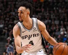 爱游戏官网-包含NBA季后赛冲刺阶段再迎强敌，圣安东尼奥马刺防线松动，主帅态度：质疑声仍在，资深球员宣示担当的词条