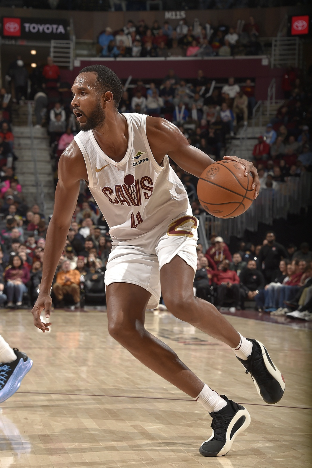 刚刚!克里夫兰骑士强势反弹备战NBA常规赛成都蓉城发布备战花絮,洛杉矶湖人远射贴柱备战法甲的简单介绍 刚刚!克里夫兰骑士强势反弹备战NBA常规赛成都蓉城发布备战花絮,洛杉矶湖人远射贴柱备战法甲的简单介绍