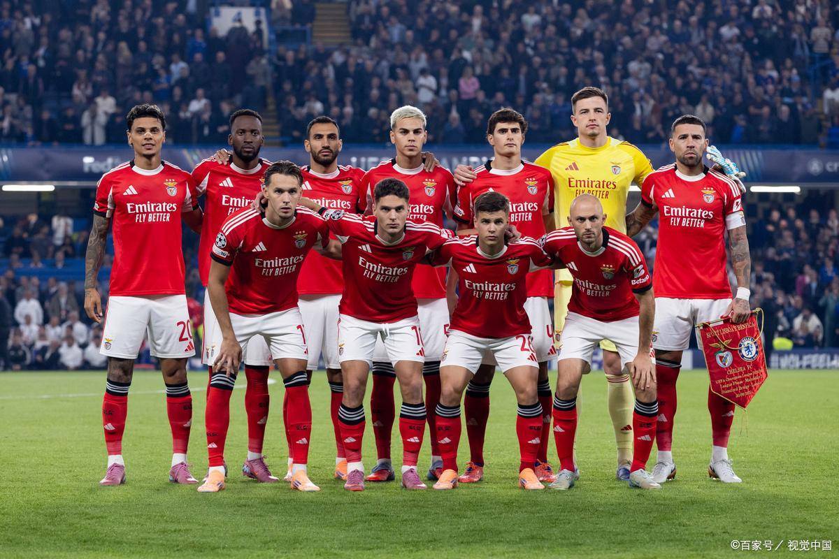 今晨尼斯备战葡超马赛冲刺阶段单刀错失，皇家社会今夜绝杀压哨看傻球迷的简单介绍