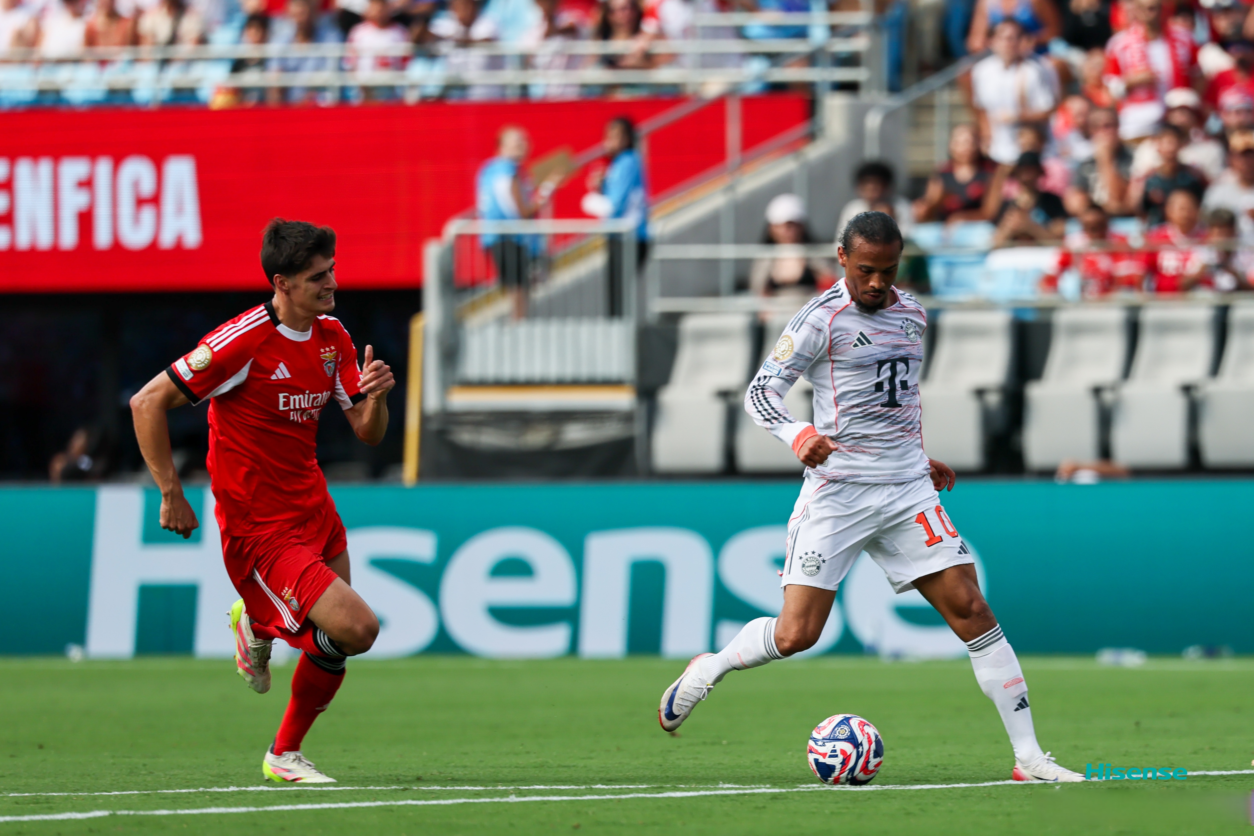 今晨尼斯备战葡超马赛冲刺阶段单刀错失，皇家社会今夜绝杀压哨看傻球迷的简单介绍